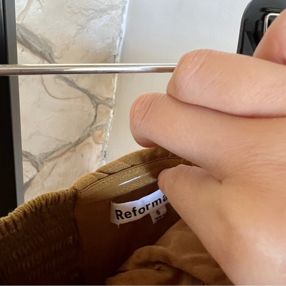 Reformation Isabeli Linen Dress in Ginger - Picture 5 of 7